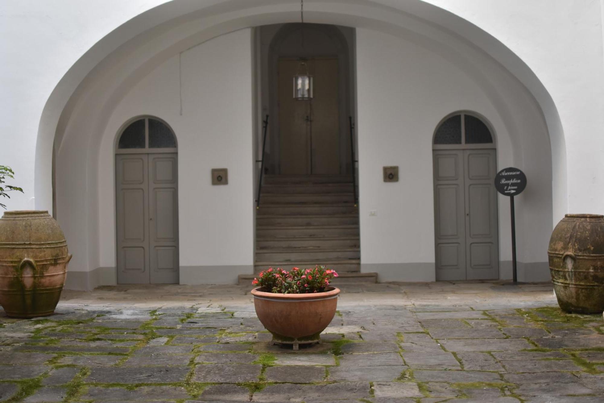 Palazzo Albini Bed & Breakfast Albanella Exterior photo